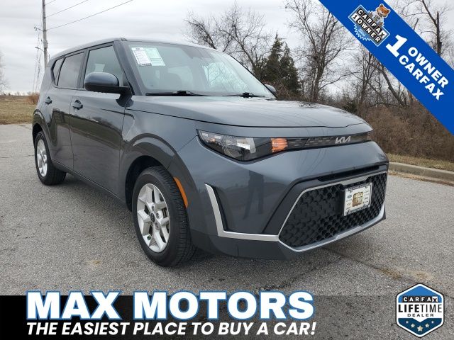 2024 Kia Soul LX's photo