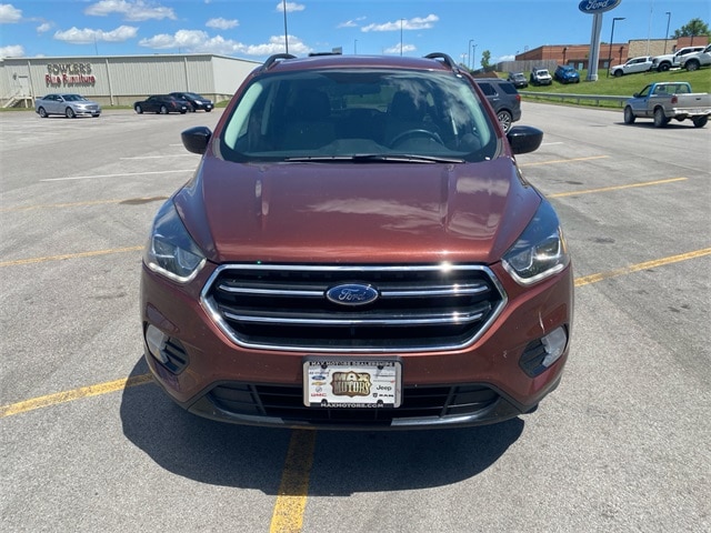 Used 2018 Ford Escape SE with VIN 1FMCU9GD3JUA70743 for sale in Kansas City