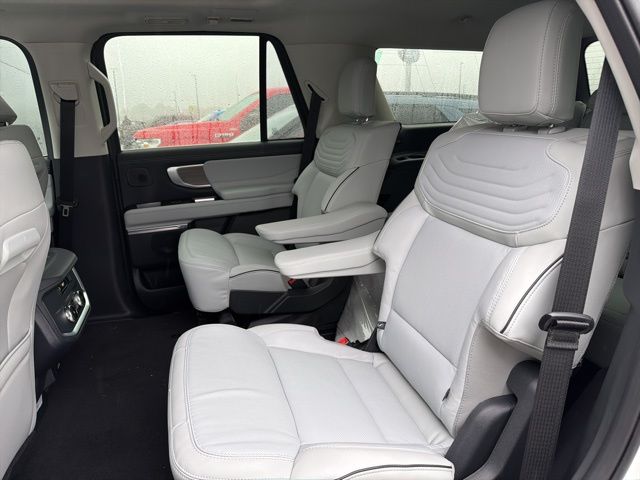 2025 Ford Expedition Platinum - Photo 33
