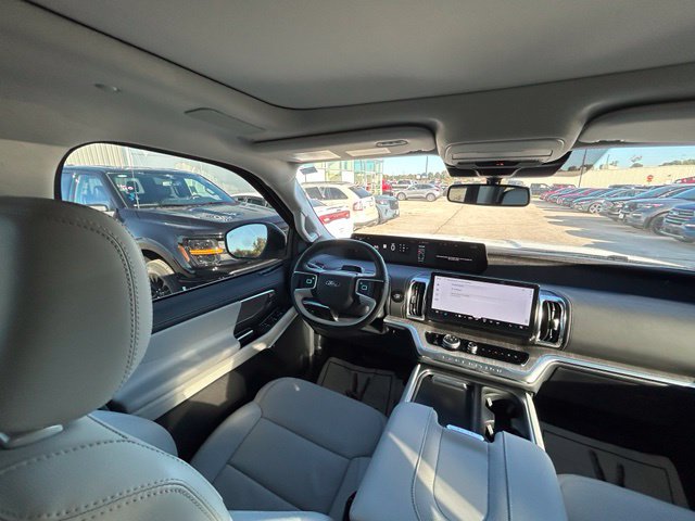 2025 Ford Expedition Platinum - Photo 61