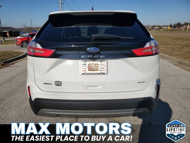 2022 Ford Edge SEL photo 4