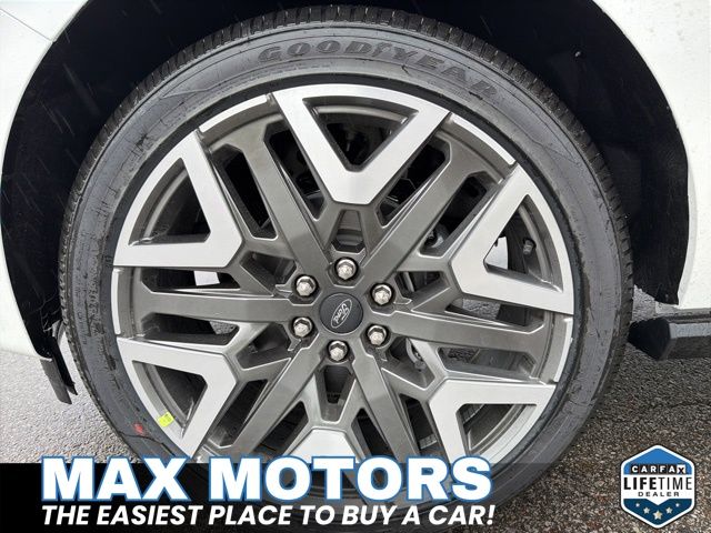 2025 Ford Expedition Platinum photo 3