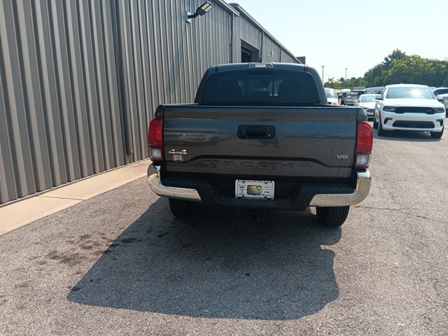 Used 2022 Toyota Tacoma TRD Off Road with VIN 3TMCZ5AN4NM475052 for sale in Richmond, MO