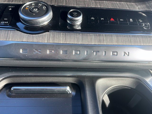 2025 Ford Expedition Platinum - Photo 45