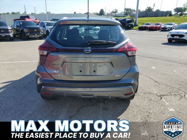 2024 Nissan Kicks SV photo 4