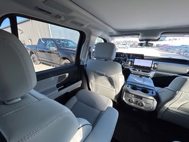 2025 Ford Expedition Platinum - Photo 54