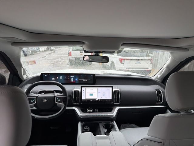 2025 Ford Expedition Platinum - Photo 37
