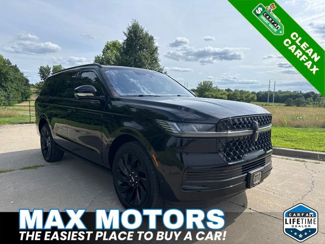 2025 Lincoln Navigator Reserve's photo