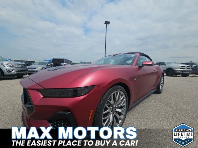 2025 Ford Mustang GT Premium Convertible photo 3