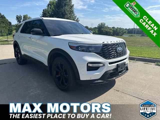 2022 Ford Explorer ST 4WD's photo