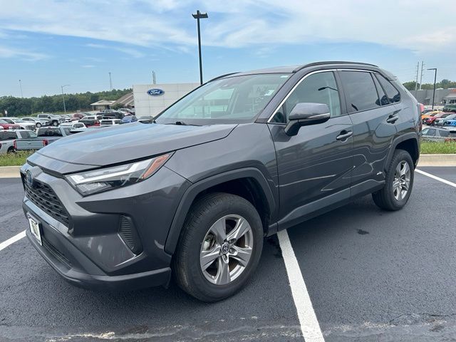Used 2023 Toyota RAV4 XLE with VIN 4T3RWRFV0PU097638 for sale in Kansas City