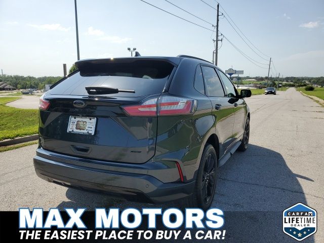 2024 Ford Edge SE photo 3