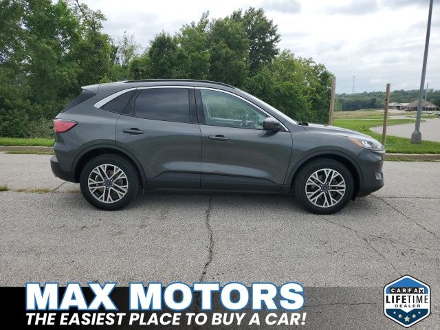 2020 Ford Escape SEL photo 2