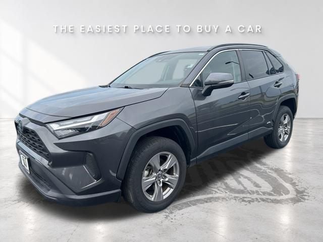 Used 2023 Toyota RAV4 XLE with VIN 4T3RWRFV0PU097638 for sale in Kansas City