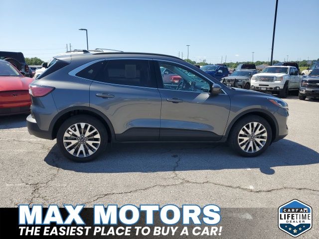 Used 2022 Ford Escape Titanium with VIN 1FMCU9J95NUA91684 for sale in Kansas City