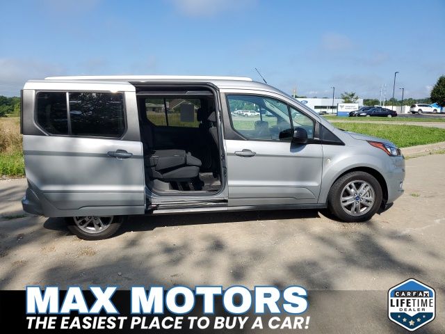 2022 Ford Transit Connect XLT Passenger Wagon photo 3