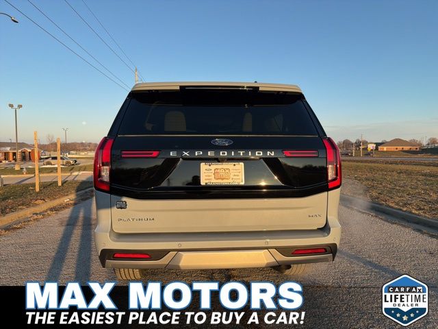 2025 Ford Expedition MAX Platinum photo 4