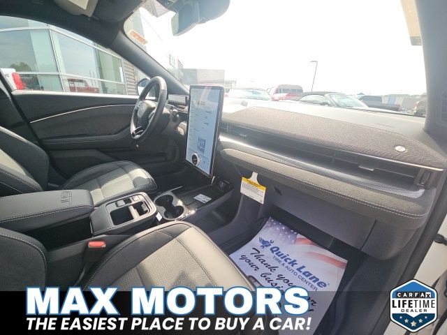 2025 Ford Mustang Mach-E GT - Photo 59
