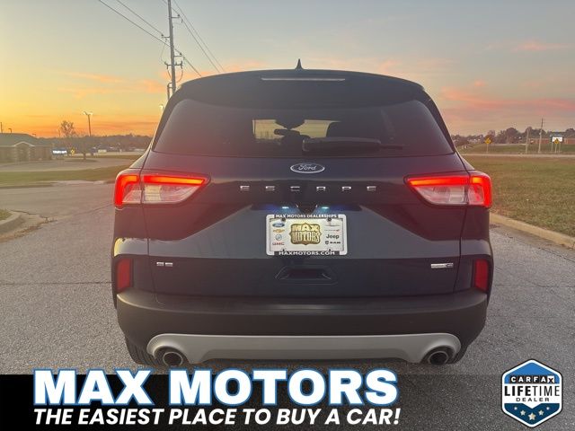 2020 Ford Escape SE photo 4