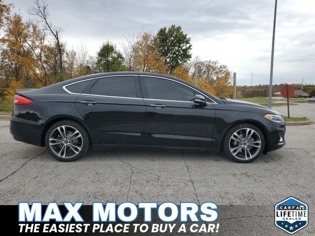 2020 Ford Fusion Titanium photo 2