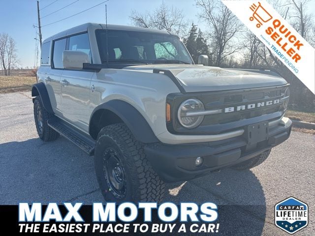 2025 Ford Bronco 4-Door Outer Banks's photo