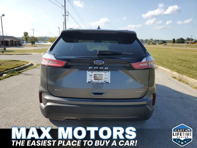 2022 Ford Edge SEL photo 3