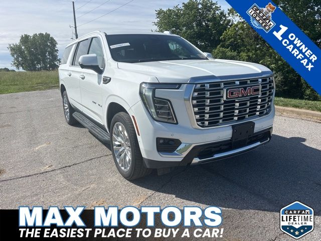 2025 GMC Yukon Denali AWD's photo