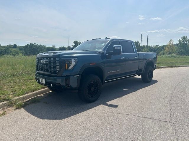 Used 2025 GMC Sierra 2500HD Denali Ultimate with VIN 1GT4UXEY5SF357820 for sale in Kansas City