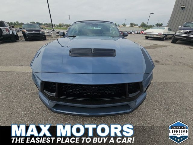 2025 Ford Mustang GT Premium Convertible photo 2