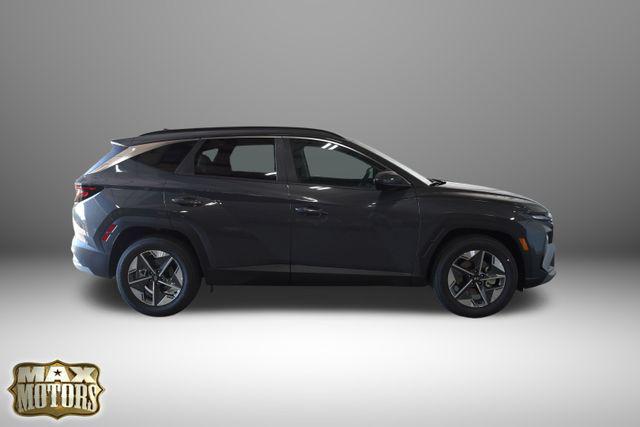 2025 Hyundai Tucson SEL photo 2