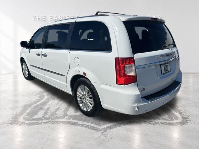 Used 2014 Chrysler Town & Country Limited