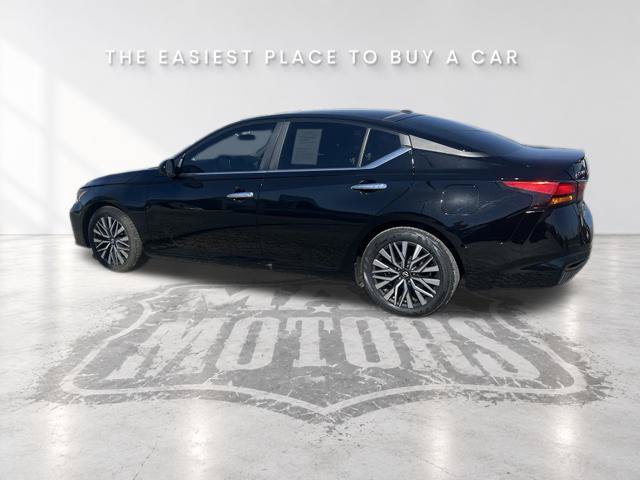 Used 2025 Nissan Altima SV