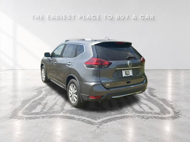 Used 2017 Nissan Rogue SV