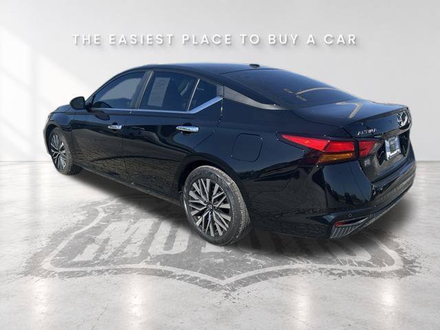 Used 2025 Nissan Altima SV