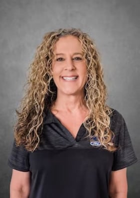 Staff member Lindsey Morgan from ID_15d7665c133e
