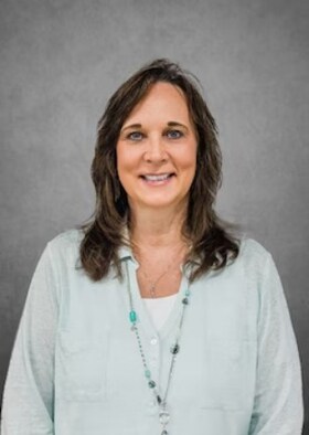 Staff member Brenda Sharp from ID_695facef57ff