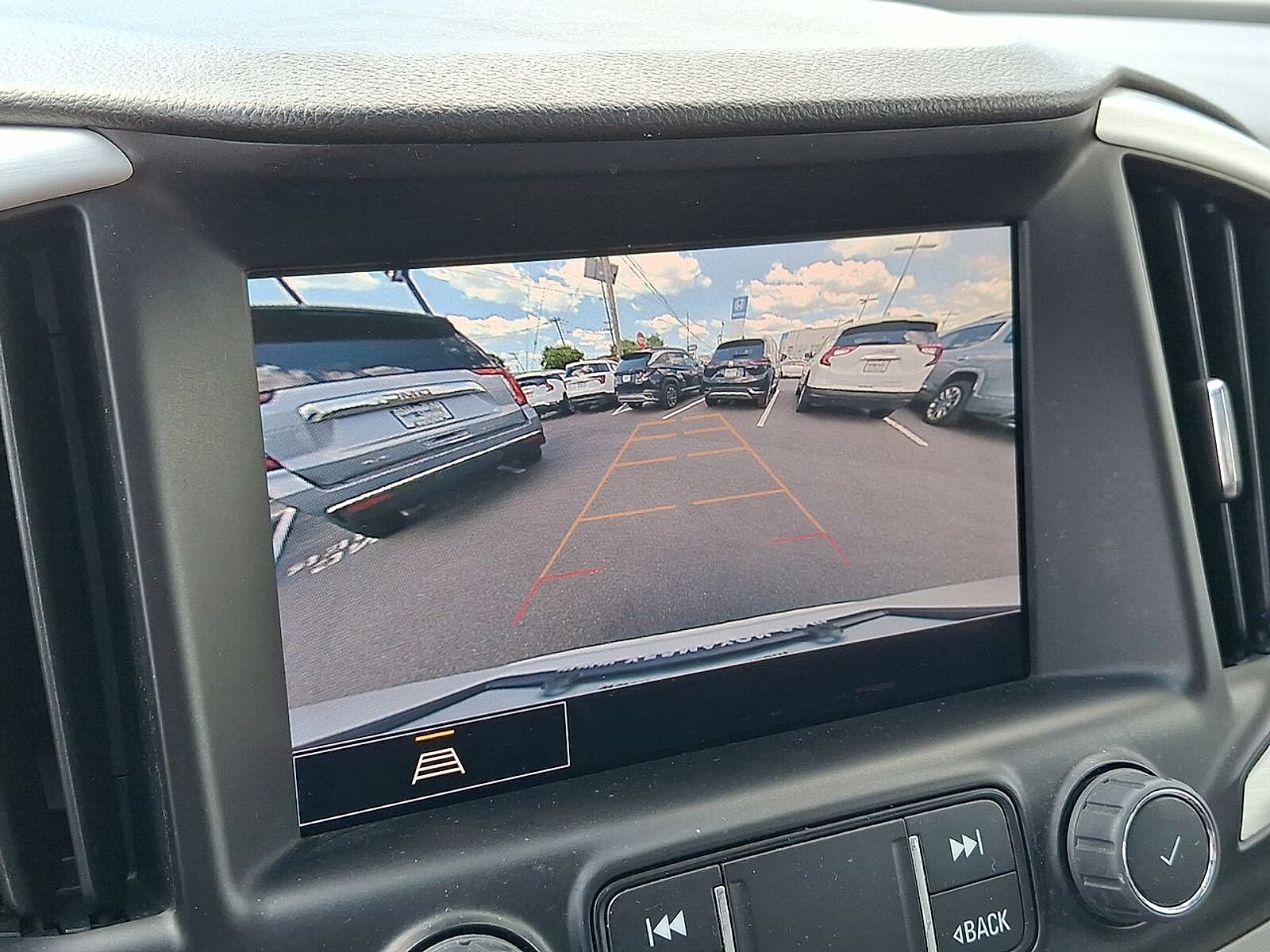2023 GMC Terrain SLT - Photo 14