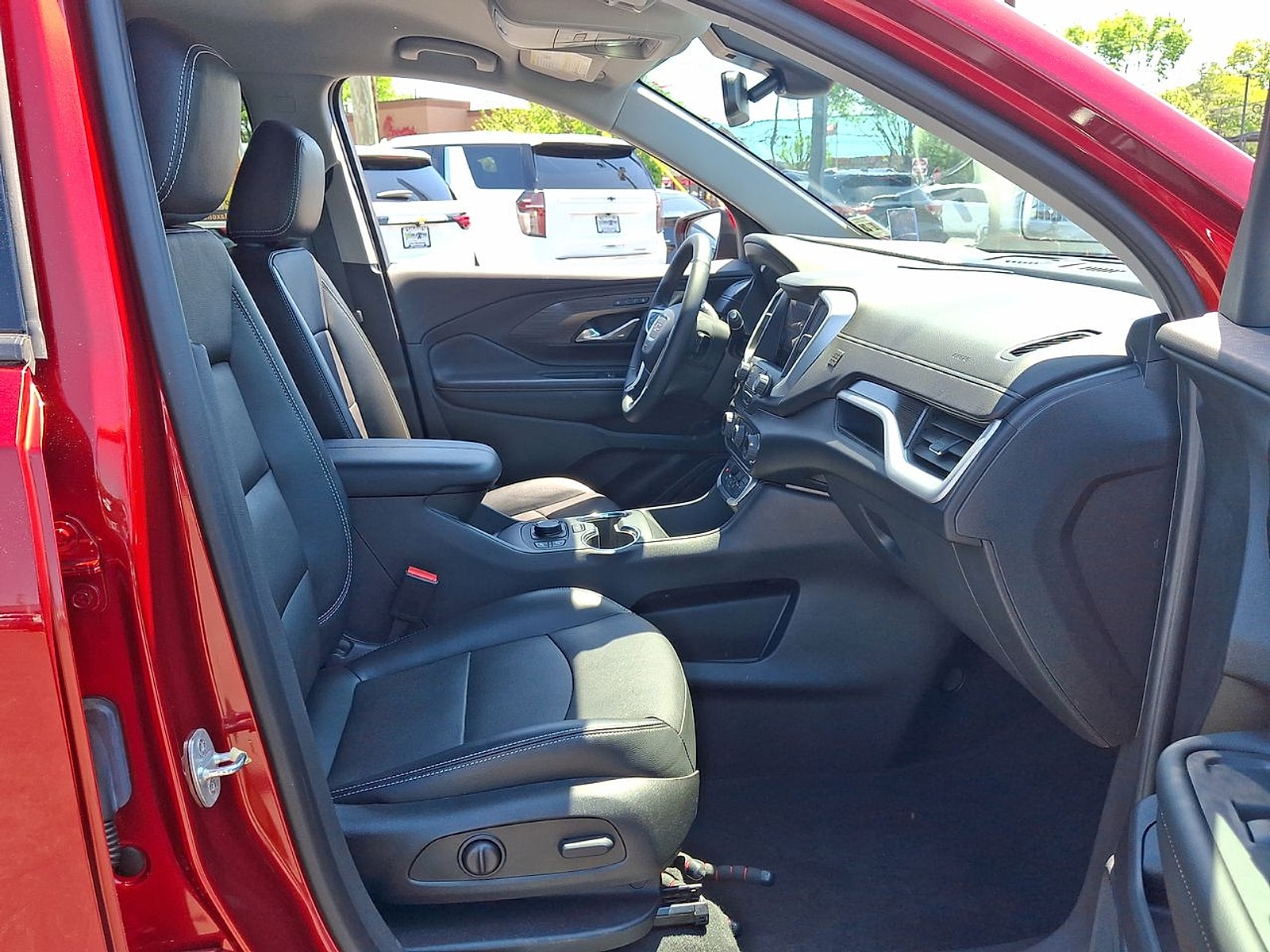 2023 GMC Terrain SLT - Photo 27