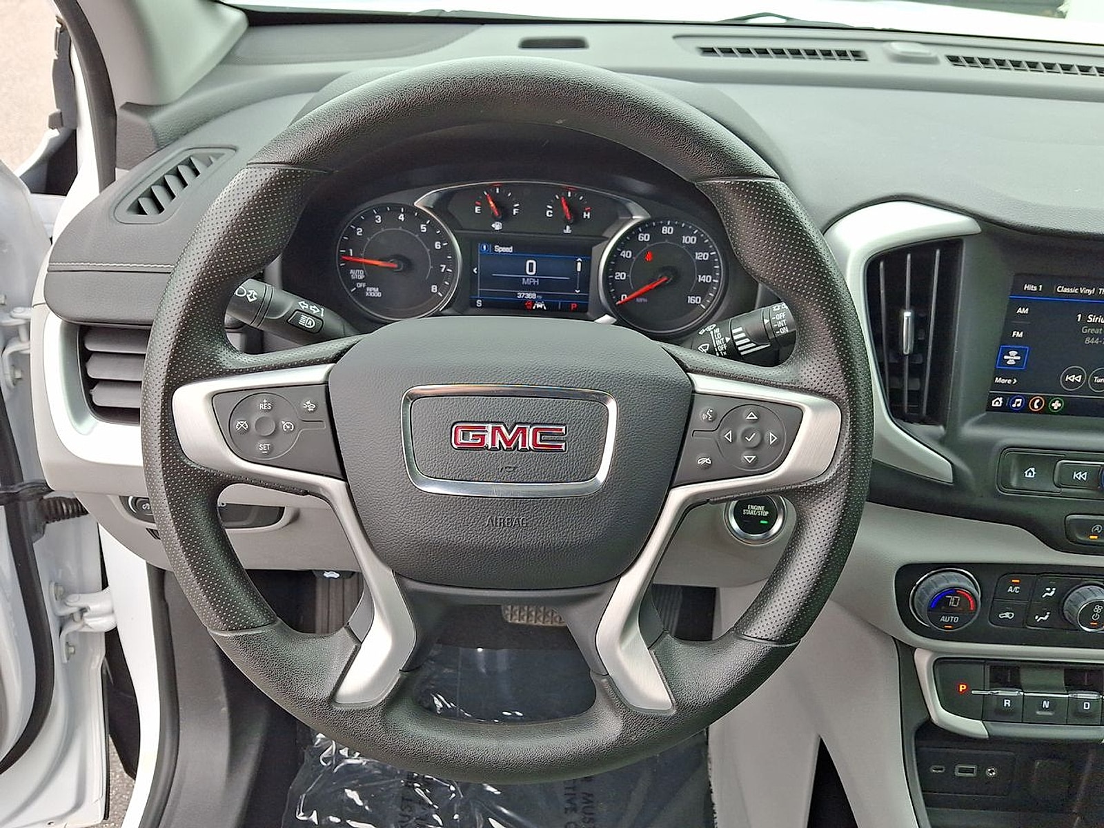 2023 GMC Terrain SLE - Photo 11