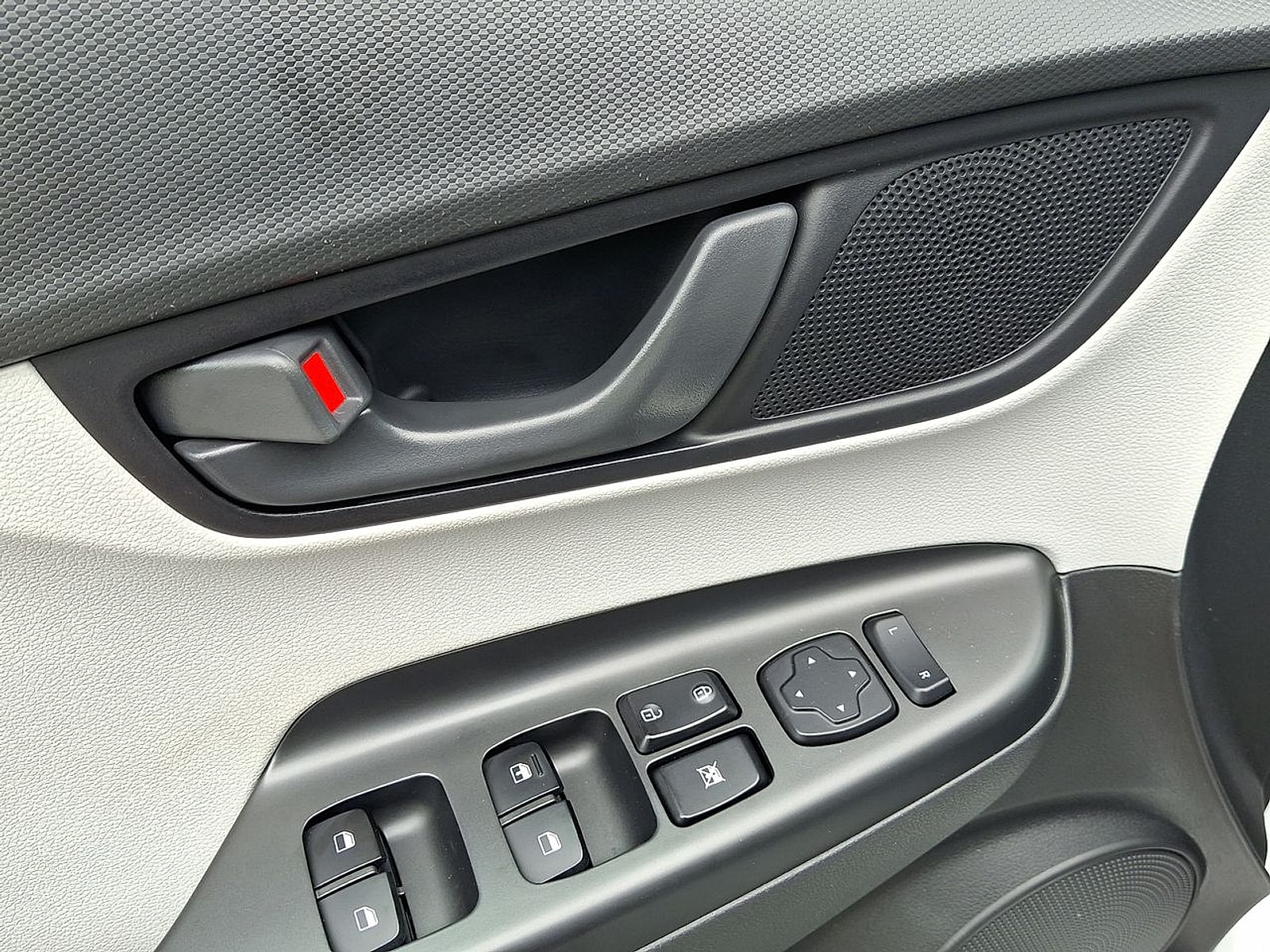 2022 Hyundai Kona SEL - Photo 21