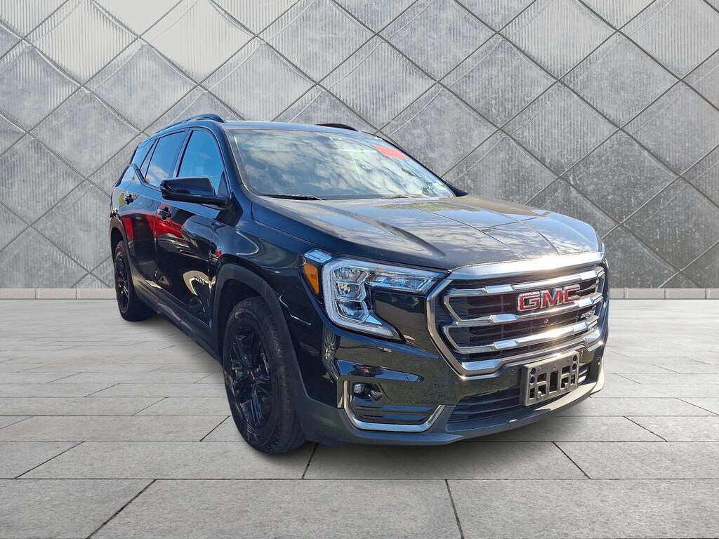 Used 2022 GMC Terrain AT4 SUV