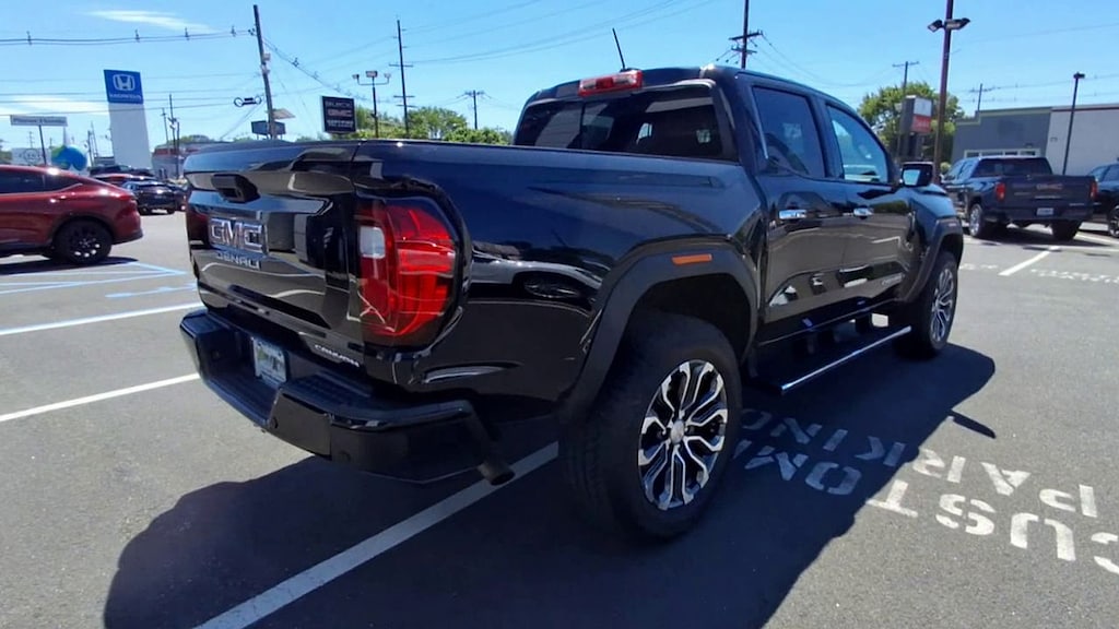 Used 2023 GMC Canyon Denali Truck