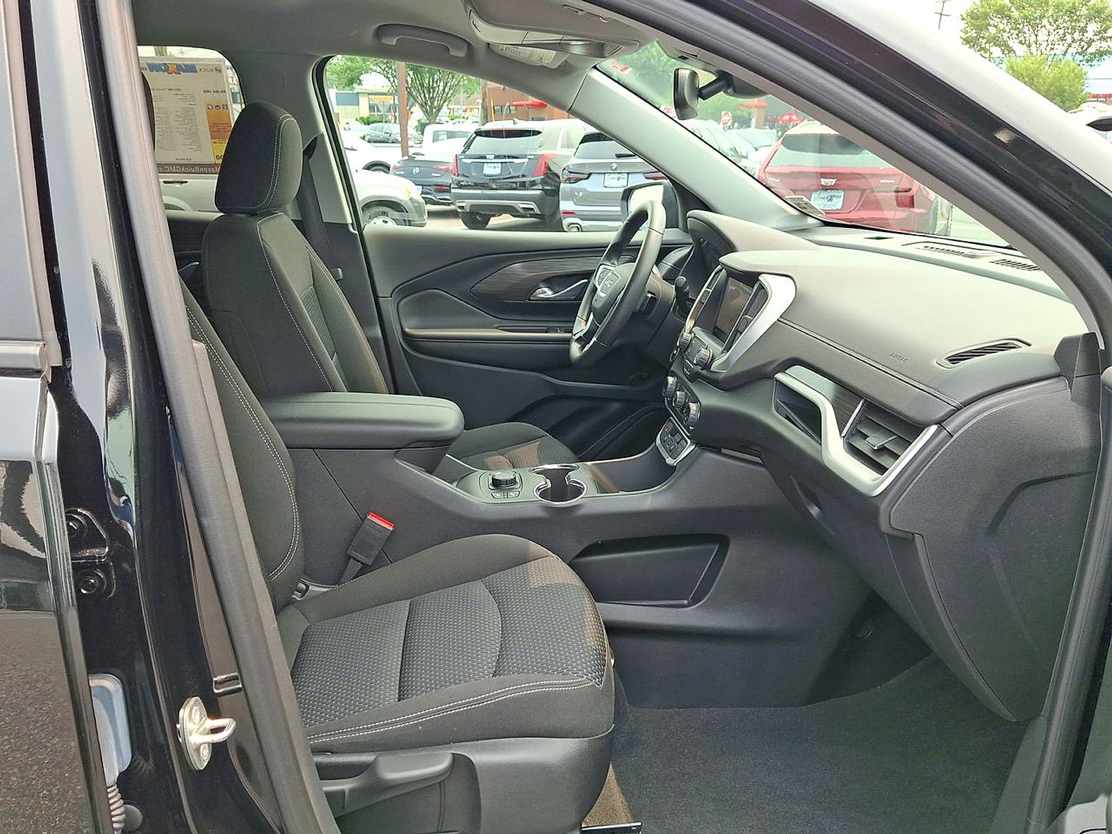 2023 GMC Terrain SLE - Photo 28