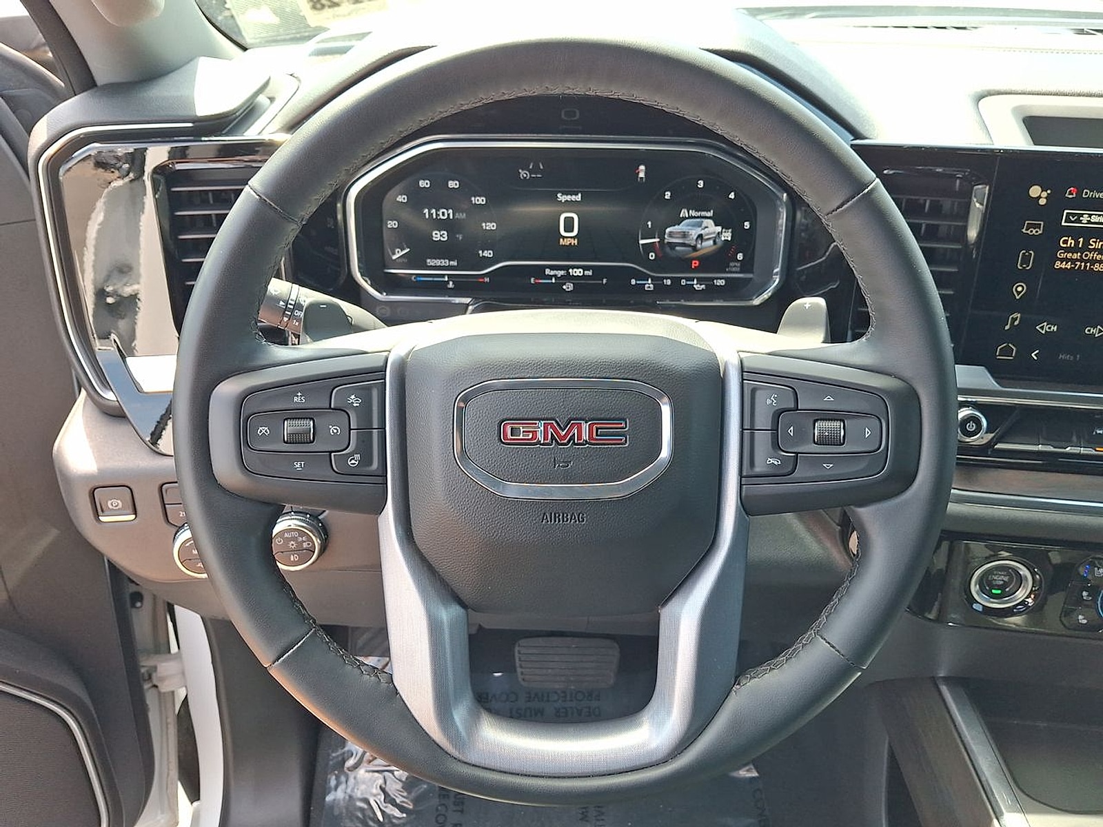2024 GMC Sierra 1500 SLT - Photo 11