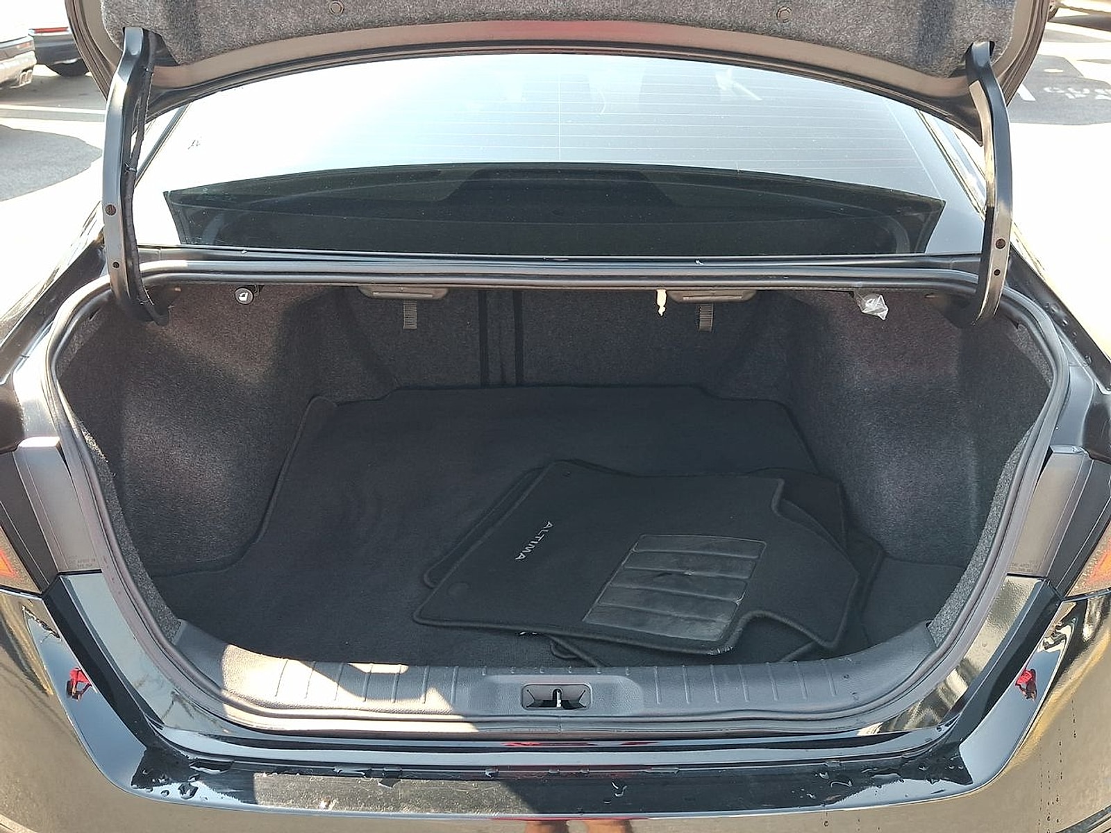 2022 Nissan Altima SV - Photo 24