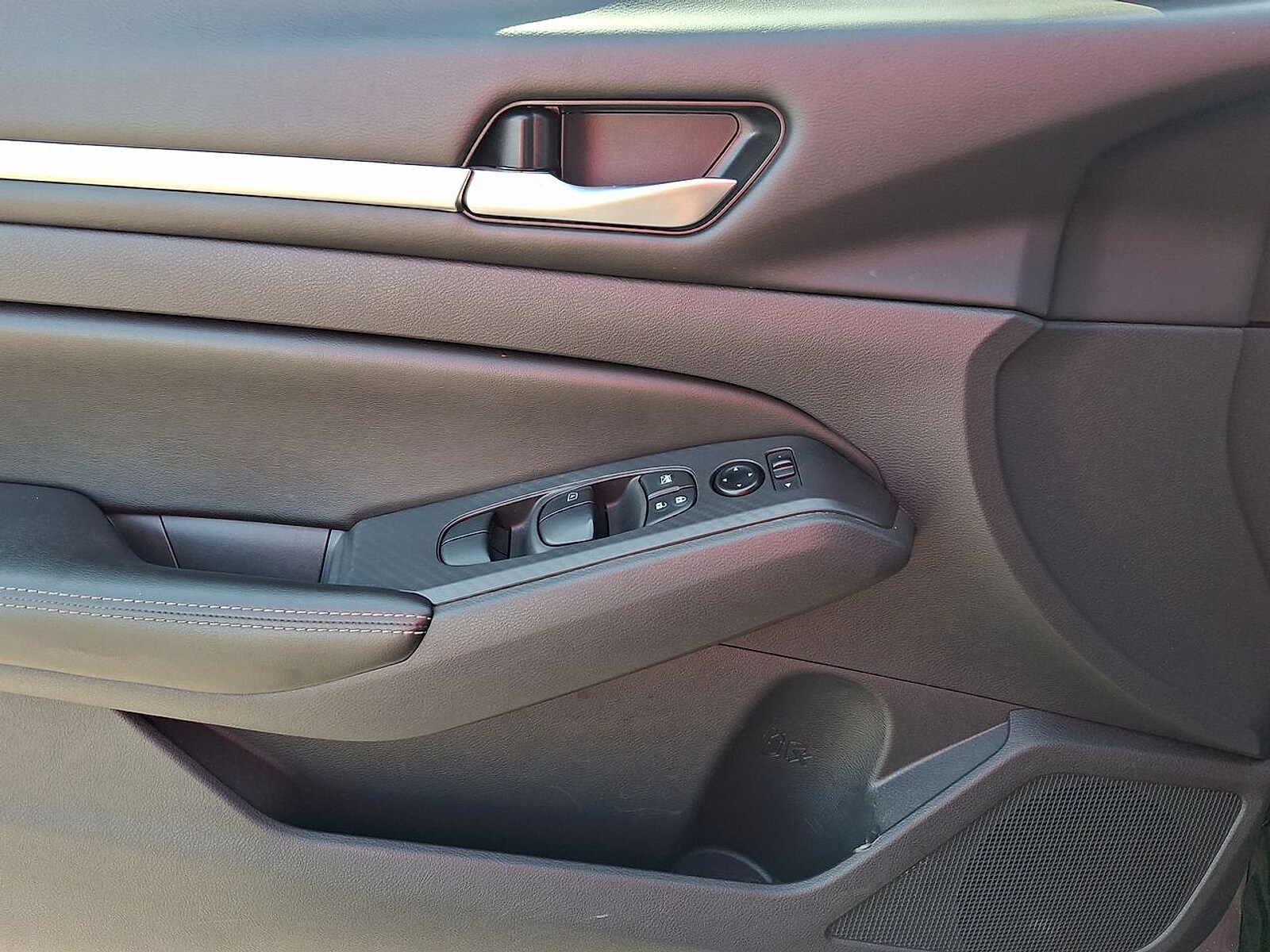 2022 Nissan Altima SV - Photo 20