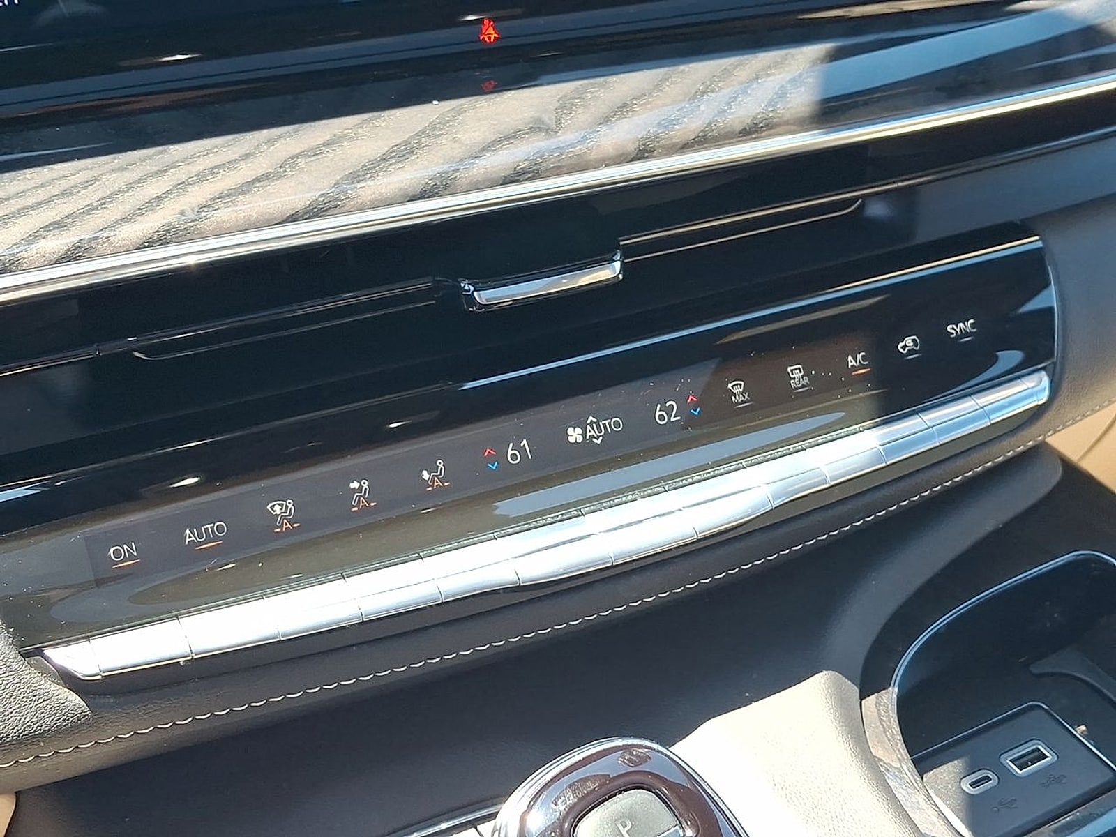 2024 Cadillac Escalade ESV Premium Luxury - Photo 35