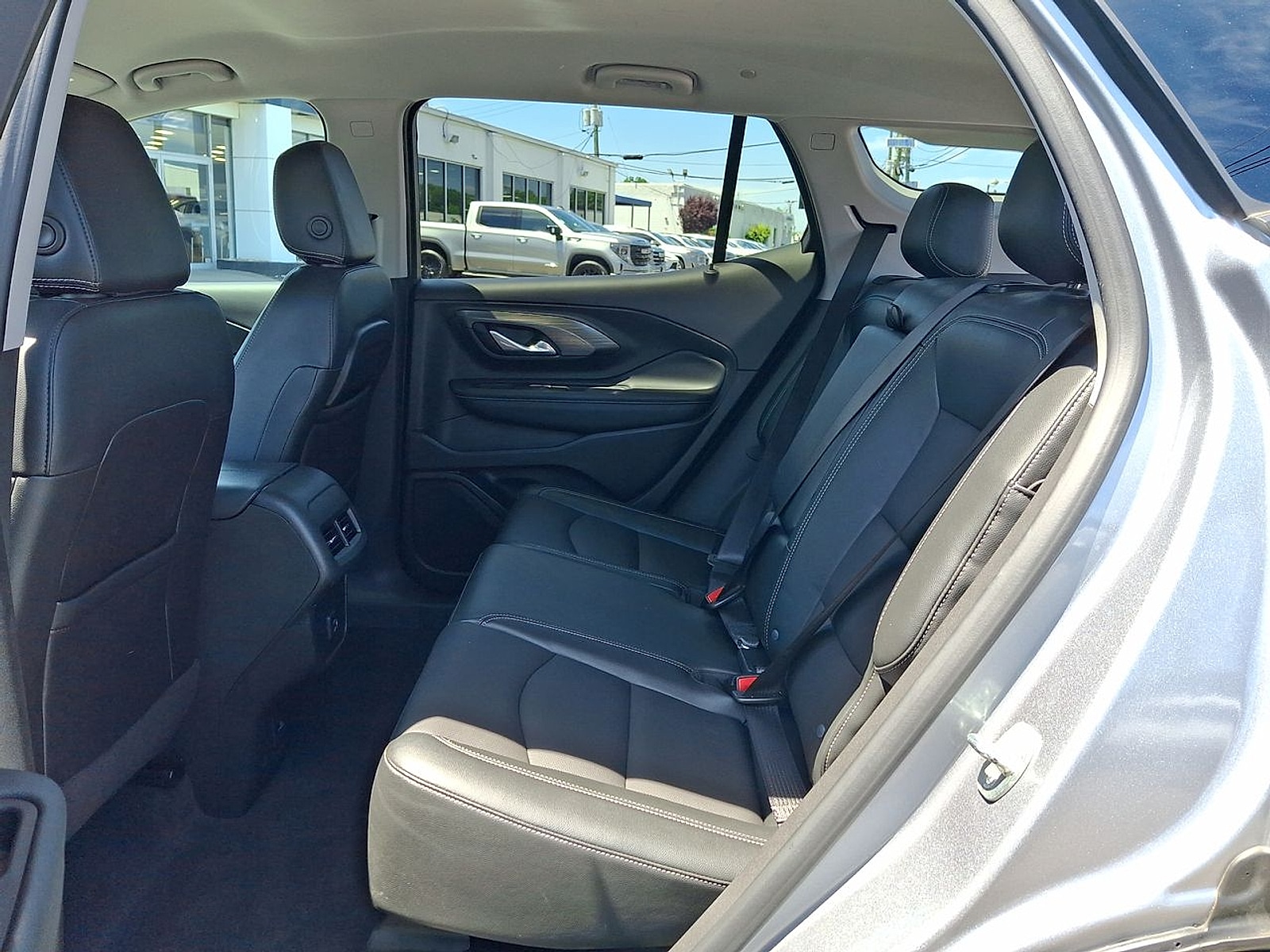 2024 GMC Terrain SLT - Photo 24