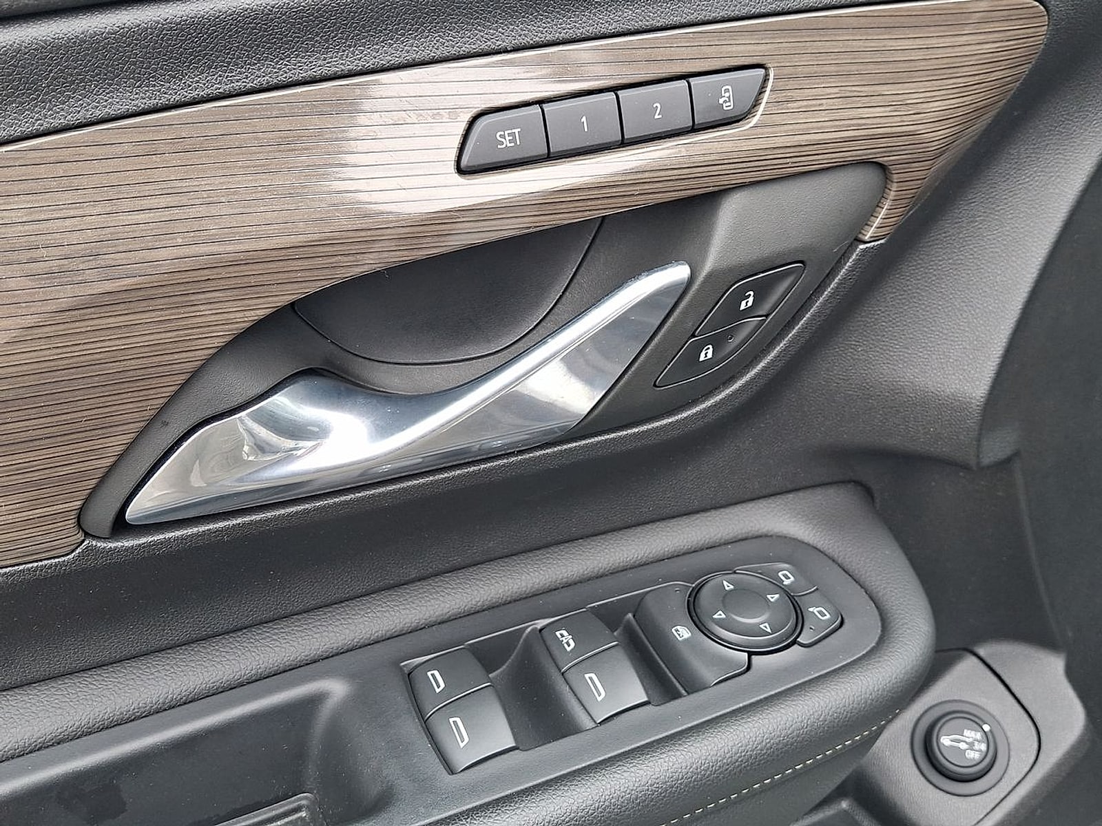 2023 GMC Terrain Denali - Photo 23
