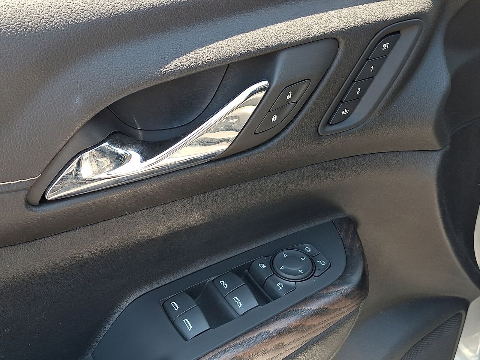 2023 GMC Acadia Denali - Photo 24